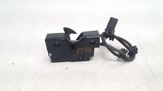 Recambio de cerradura capo para seat ibiza sc (6p5) 2015-2017 style referencia OEM IAM 6J0823509K  