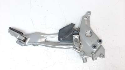 Recambio de estribo lateral para bmw f 900 r 2019- referencia OEM IAM 46718404012  