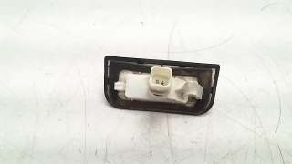 Recambio de piloto matricula para peugeot partner kombi 2008- 1.6 16v hdi referencia OEM IAM 9683421680  