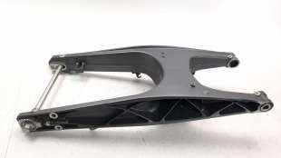 Recambio de puente trasero para ktm 390 duke 2016- 390 duke referencia OEM IAM 28104030044BA   2