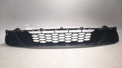 Recambio de rejilla paragolpes central para kia ceed 2018- 1.4 tgdi cat referencia OEM IAM 86560J7000  