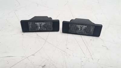 Recambio de piloto matricula para nissan juke (f15) 2010-2019 1.2 16v cat referencia OEM IAM 25300100  