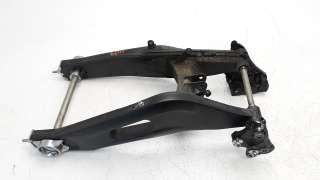 Recambio de puente trasero para yamaha mt-07 2014- referencia OEM IAM 1WS2211010  