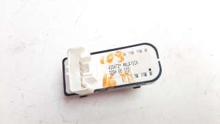 Recambio de mando elevalunas trasero derecho para mazda 2 lim. () 2014- 1.5 16v cat referencia OEM IAM D09H66370  