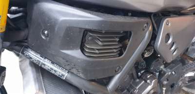 Recambio de moldura para yamaha xsr 700 2015- referencia OEM IAM B34F137W00  