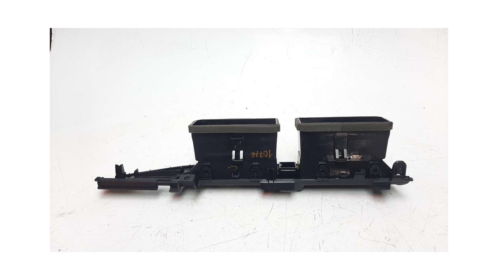 Recambio de rejilla aireadora para nissan micra v (k14) 2016- 0.9 cat referencia OEM IAM 687505FA2A 687515FA2A  Recambio de rejilla aireadora para nissan micra v (k14) 2016- 0.9 cat referencia OEM IAM 687505FA2A 687515FA2A