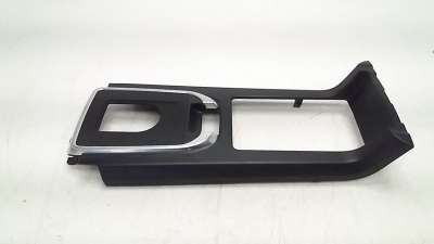 Recambio de moldura para land rover discovery sport 2014- 2.0 td4 cat referencia OEM IAM 16A2377C  