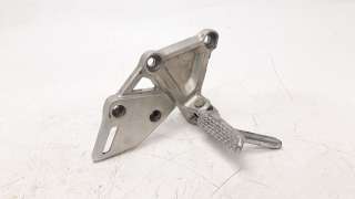 Recambio de estribo lateral para honda cb 650r 2018- referencia OEM IAM 50660MKND50  
