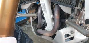 Recambio de colector escape para honda africa twin 2015-2019 referencia OEM IAM 18150MKKD00  