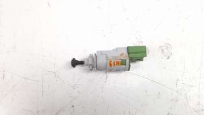 Recambio de interruptor para dacia sandero 2012- 0.9 tce cat referencia OEM IAM 8200276360D  
