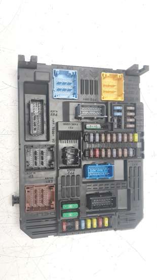 Recambio de caja reles / fusibles para peugeot partner kombi 2008- 1.6 referencia OEM IAM 9830707680  