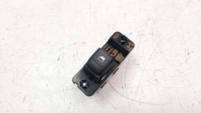 Recambio de mando elevalunas delantero derecho para kia rio (yb) 2016- 1.2 cat referencia OEM IAM 93575H8000WK  