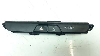 Recambio de warning para kia rio (yb) 2016- 1.2 cat referencia OEM IAM 4D63611000  