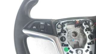 Recambio de volante para opel insignia berlina 2008-2017 2.0 16v cdti referencia OEM IAM 13330716  