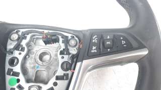Recambio de volante para opel insignia berlina 2008-2017 2.0 16v cdti referencia OEM IAM 13330716  