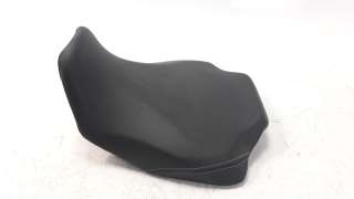 Recambio de asiento para honda cb 650r 2018- referencia OEM IAM 77100MKN0510  