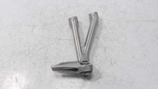 Recambio de estribo lateral para honda cb 650r 2018- referencia OEM IAM 50750MKND50  