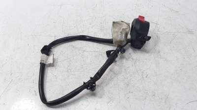 Recambio de piña luces derecha para honda cb 650r 2018- referencia OEM IAM 35130MKND11  