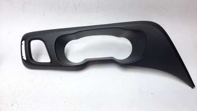 Recambio de moldura para iveco daily furgón 2014- 2.3 diesel referencia OEM IAM 5801592795  