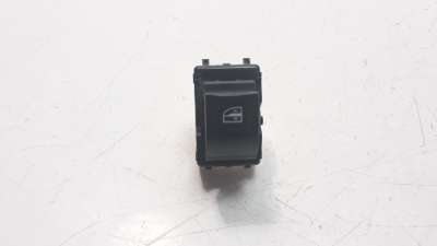Recambio de mando elevalunas delantero derecho para renault clio iv 2012- 0.9 referencia OEM IAM 254218614R  