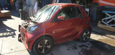 Recambio de compresor aire acondicionado para smart fortwo cabrio 2015- referencia OEM IAM 4538308401  