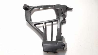 Recambio de molduras traseras para ford focus berlina (cap) 2004-2007 referencia OEM IAM 1325929 107103628 FD4261053