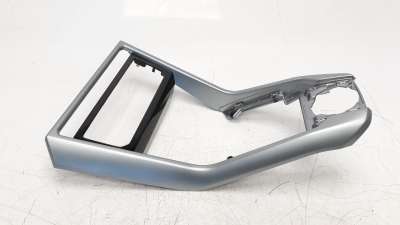 Recambio de moldura para volkswagen t-roc 2017- 1.5 16v tsi act referencia OEM IAM 2GA863042BZAR  