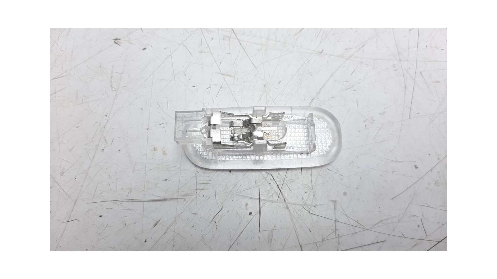 Recambio de luz interior para renault megane iv berlina 5p 2015- 1.3 tce referencia OEM IAM 8200074365   Recambio de luz interior para renault megane iv berlina 5p 2015- 1.3 tce referencia OEM IAM 8200074365