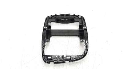 Recambio de moldura para renault clio iv 2012- 0.9 referencia OEM IAM 681046679R  