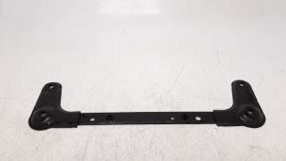 Recambio de travesaño inferior para renault clio iv 2012- 1.2 16v referencia OEM IAM 8200537419  