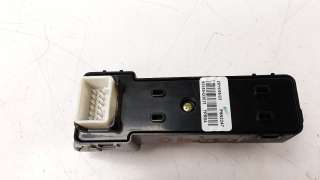 Recambio de mando elevalunas trasero derecho para hyundai tucson 2015- 1.7 crdi cat referencia OEM IAM 93580D3021  