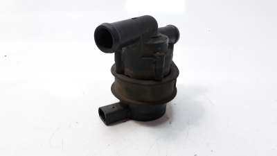 Recambio de bomba agua para audi a4 avant (b5) 1999-2001 1.9 tdi referencia OEM IAM 078121601 70207400 