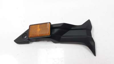 Recambio de moldura para honda crf 1100l africa twin 2019- referencia OEM IAM 61102MJP  