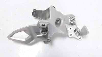 Recambio de estribo lateral para bmw f 800 gt 2013- referencia OEM IAM 8527863  