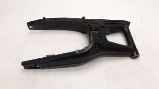 Recambio de puente trasero para honda cb 650r 2018- referencia OEM IAM 52200MKND50  