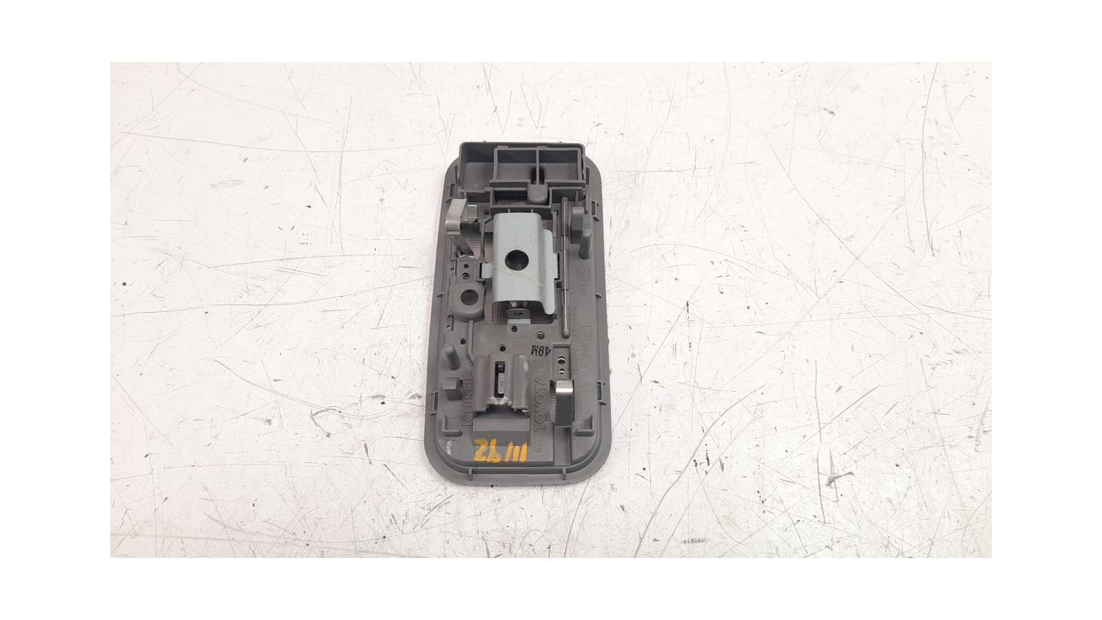 Recambio de luz interior para toyota land cruiser (j12) 2002-2009 3.0 turbodiesel referencia OEM IAM 8125060010B0   Recambio de luz interior para toyota land cruiser (j12) 2002-2009 3.0 turbodiesel referencia OEM IAM 8125060010B0