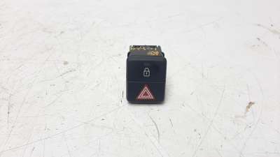Recambio de warning para hyundai i20 2014- 1.2 16v cat referencia OEM IAM 93790C79004XU  