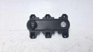 Recambio de moldura para hyundai kona 2017- referencia OEM IAM 84639K4010  