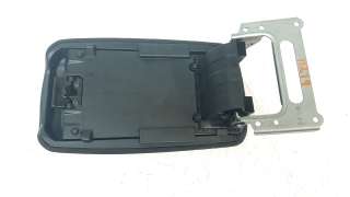 Recambio de apoyabrazos central para toyota corolla (e21) 2019- referencia OEM IAM 5890502F60C0  