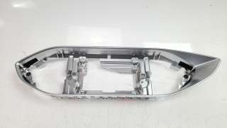 Recambio de moldura para peugeot 308 2013- 1.2 12v e-thp referencia OEM IAM 98075499VV  