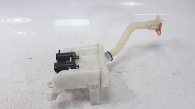 Recambio de deposito limpia para mahindra kuv 2018- 100 2wd nxt referencia OEM IAM 0116CAZ00021N  