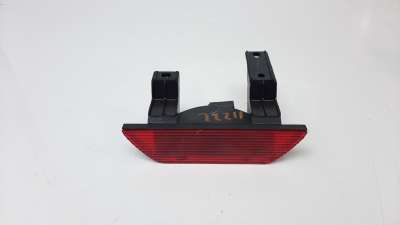 Recambio de luz central de freno para mahindra kuv 2018- 100 2wd nxt referencia OEM IAM 7633601  