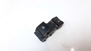 Recambio de mando elevalunas trasero izquierdo para mahindra kuv 2018- 100 2wd nxt referencia OEM IAM 0111JAZ00121N  