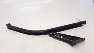 Recambio de soporte / guia puerta corredera para peugeot rifter 2018- 1.5 blue-hdi fap referencia OEM IAM 9816966680 9816965980 