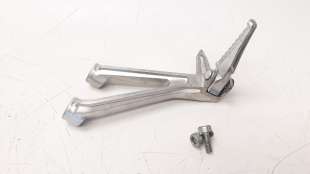 Recambio de estribo lateral para honda cbr 650r 2018- referencia OEM IAM 50760MKND50  