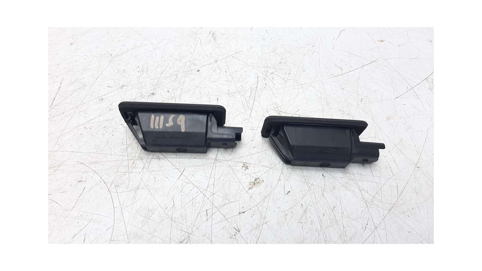 Recambio de piloto matricula para peugeot 2008 (--.2013) 2013-2019 1.6 blue-hdi fap referencia OEM IAM 9682403680   Recambio de piloto matricula para peugeot 2008 (--.2013) 2013-2019 1.6 blue-hdi fap referencia OEM IAM 9682403680