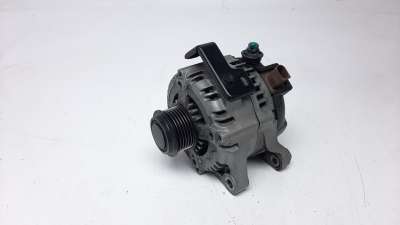 Recambio de alternador para kia stinger (ck) 2017- 2.0 tgdi cat referencia OEM IAM 373002CTA0  