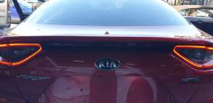 Recambio de piloto trasero central para kia stinger (ck) 2017- 2.0 tgdi cat referencia OEM IAM 92403J5010  