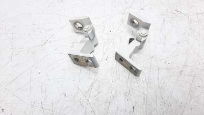 Recambio de retenedor puerta para seat leon (5f1) 2012- 1.2 tsi referencia OEM IAM 8X0831403E  