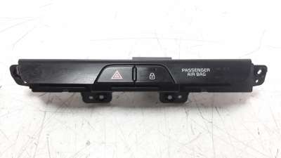 Recambio de warning para kia rio (yb) 2016- 1.2 cat referencia OEM IAM 93790H8010WK 4D63611000 